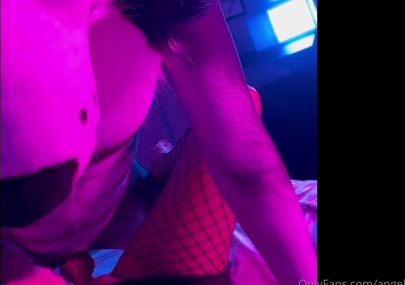 Angel Pups 663530968 Maverick Making Angel His Good Girl Leave A Tip And Expe 01 91708E26 17Fd 45Ab 9B20 44Cbe7D6A29F