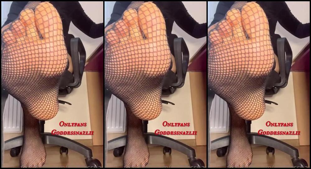 Onlyfans Model Goddess Nazli Aka Goddessnazli Cezalsn