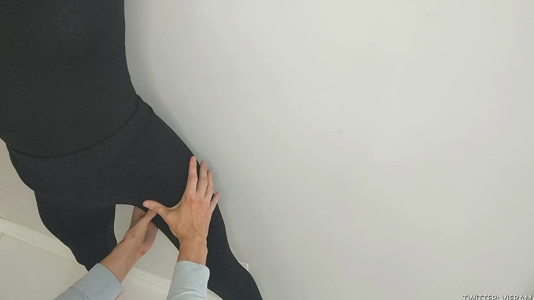 Vieramayxxx You Give Your Friend A Pat Down Min