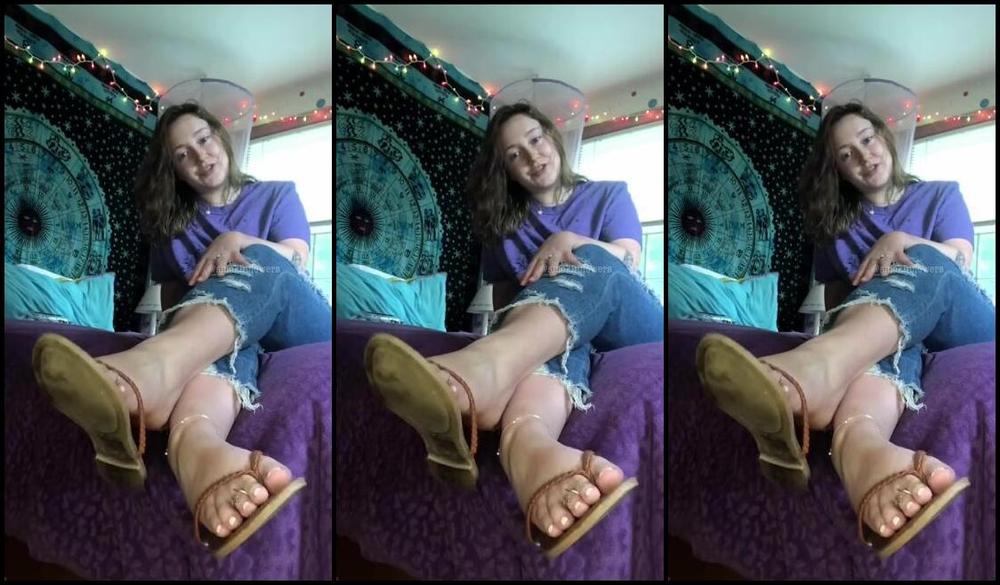 Goddess Flower Nicknamed Smokinflowers Foot Fetish 09 25 2023 Onlyfans Video Pov Goddess Lets You Jerk Off To Her Pretty Feet In Flip Flops But Shes Got A