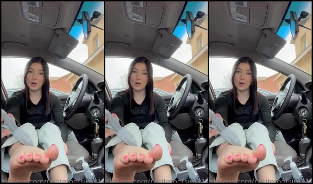 Petite Feet Penelope Aka Penelopestootsies739 Onlyfans Don T Get Caught Foot Worship Session This One Was So Fun To Record