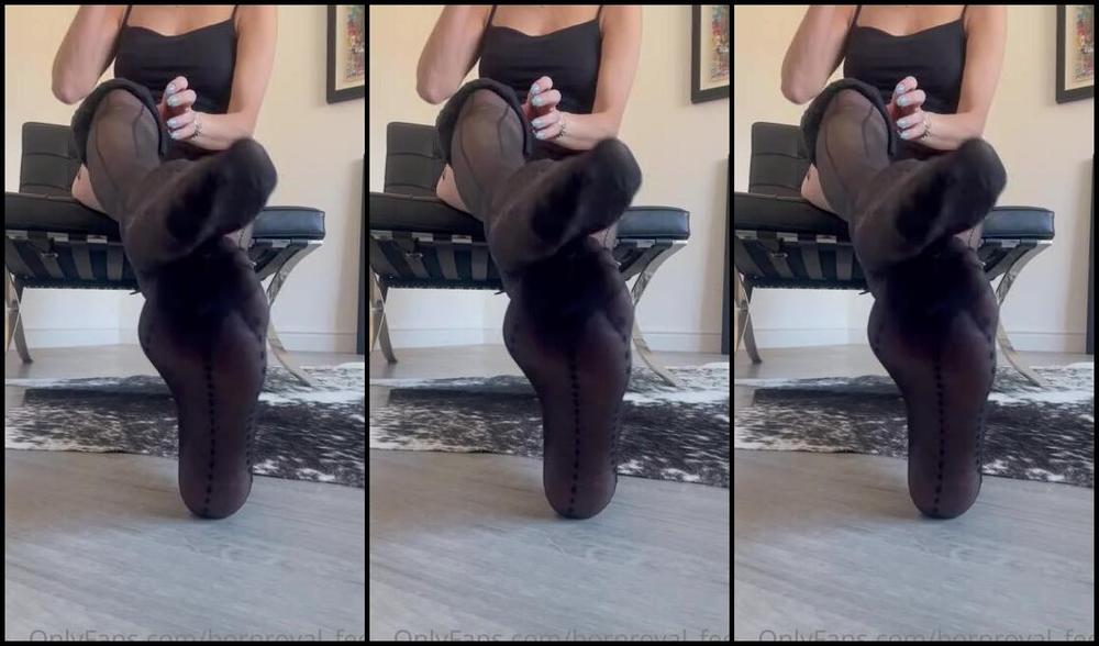 Bornroyal Feet Onlyfans Time To Get My Stockings Off Get Ready