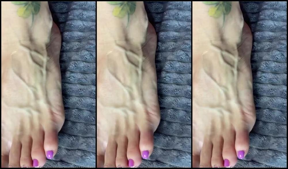 Froggeevip Onlyfans Veiny Feet After Long Day Good Night Boys