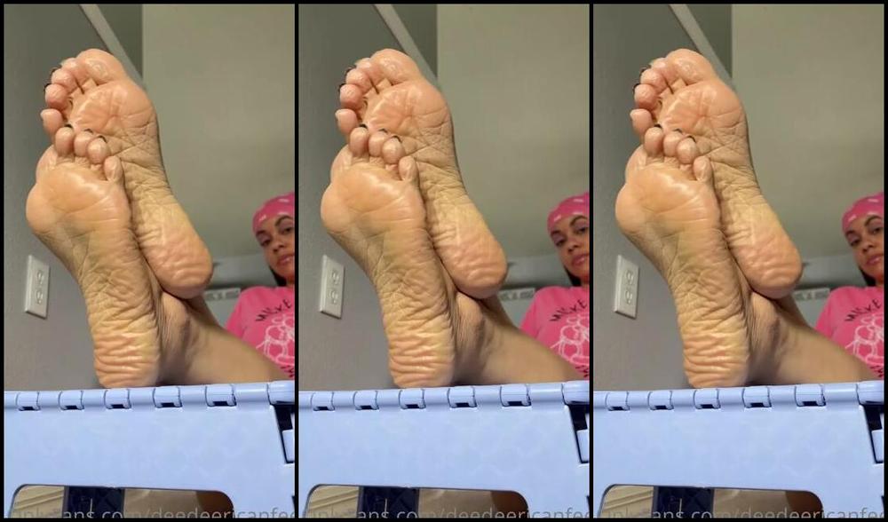 Deedeericanfeet Onlyfans Mmmmm Some Sexy Soles All Propped Up And Ignoring U Hahahahha