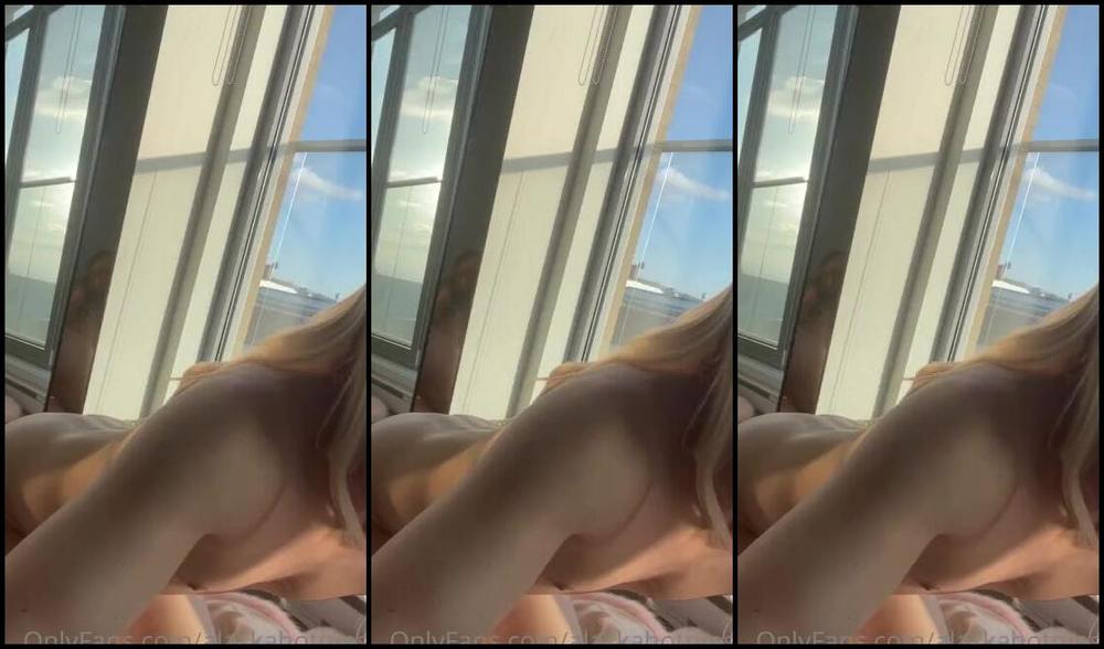 Goddess Alaska Nicknamed Alaskahotmess Onlyfans Sunlight Makes Me Really Horny