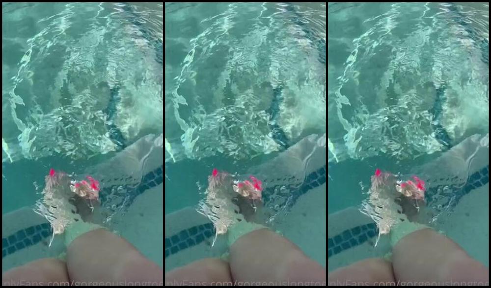 Gorgeous Long Toes Nicknamed Gorgeouslongtoes Onlyfans Changed My Color Amp My Scenery Who Wants To Go For A Dip