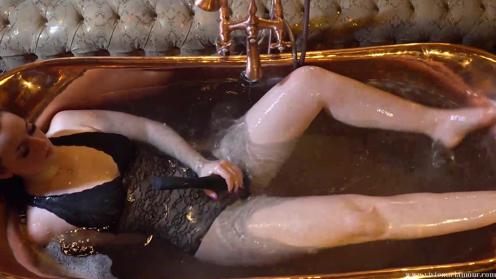 Vivienne Lamour Copper Bath Vibrator Masturbation