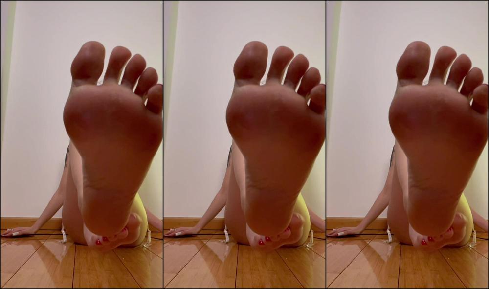 Goddessellyah4K 3167550147 01 18 2024 These Soles The Reason For Your Constant Relapses Give Vent To Your Emotions And Fall Prey