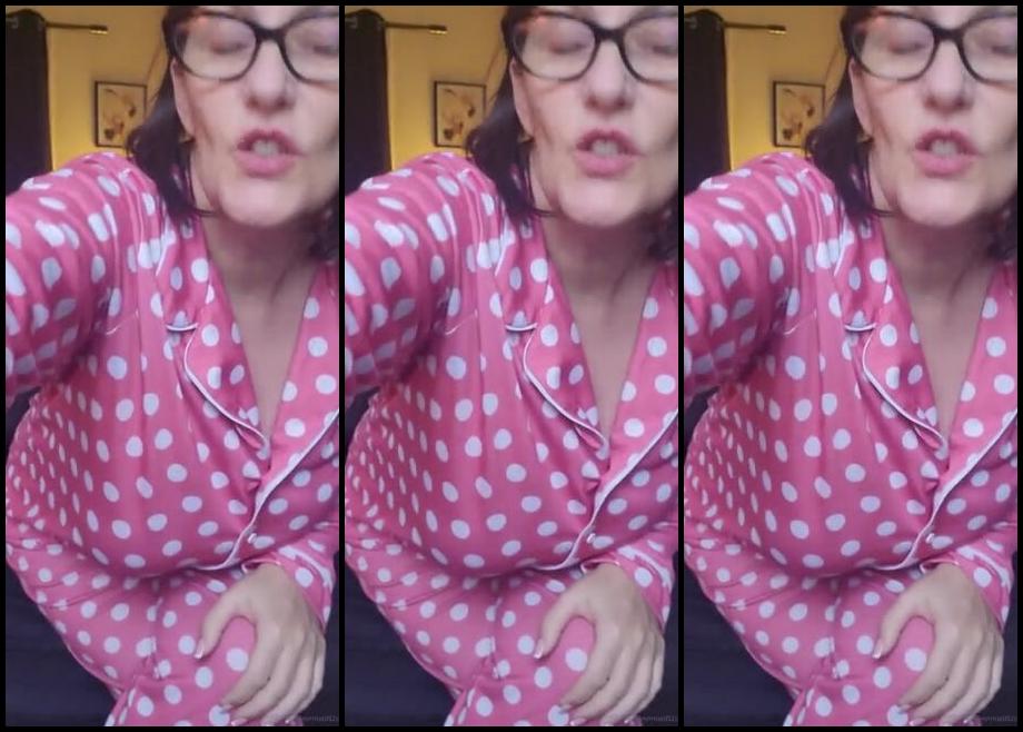 Miss B Nicknamed Missb52S Onlyfans 04 05 2023 Would You Like To Sniff My Sweaty Body In The Morning