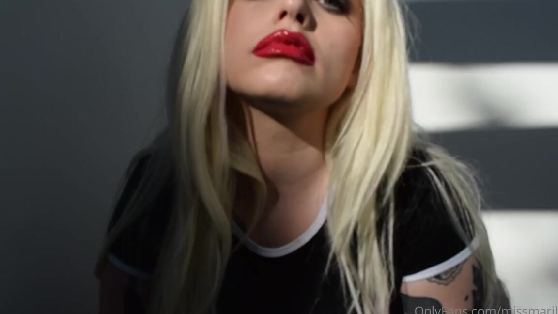 Miss Marilyn Nicknamed Missmarilynxx Onlyfans Would You Like To Keep