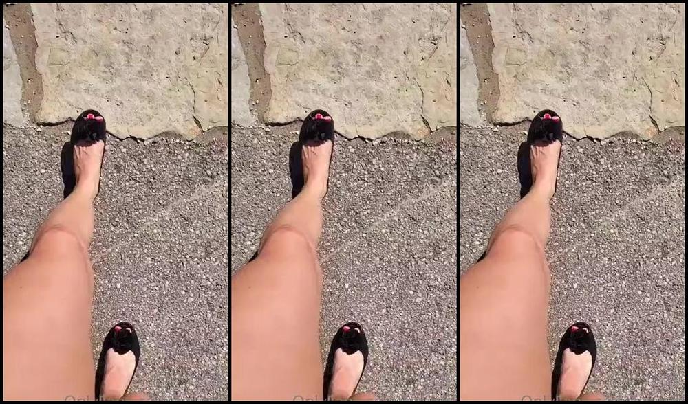 Mssjada Nicknamed Mssjada Onlyfans Soles And Dangle At The Park 16 Pictures A Sexy Dangle And Soles Video 2Nd Video Of Me Walkin 13