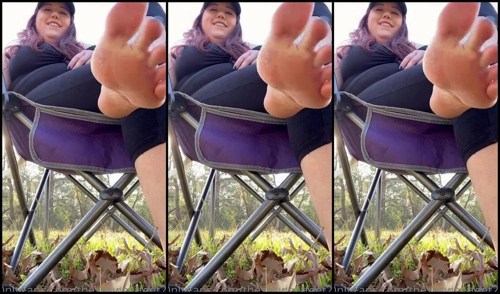 Thesesweetfeet Nicknamed Thesesweetfeet20 Onlyfans 01 15 2022 I Need A Pedicure But I Know You Needed This View