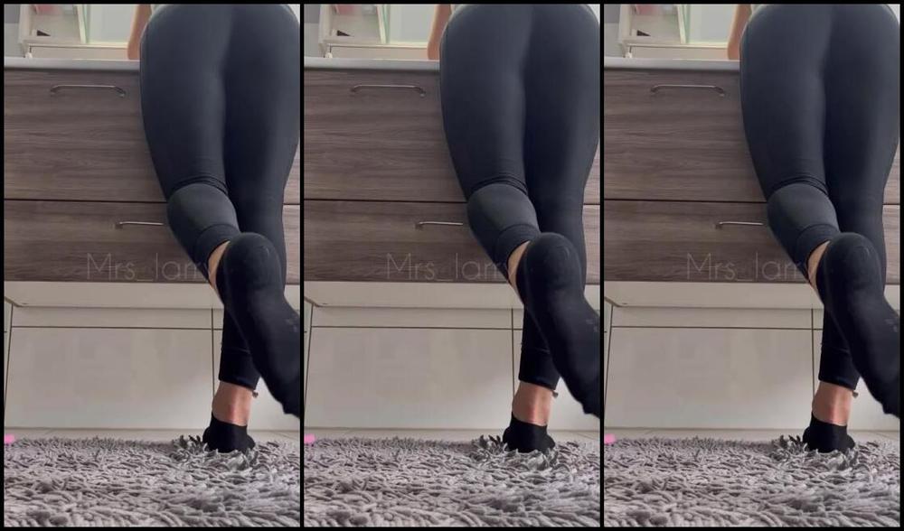 Mrs Larry Onlyfans You Sit Quietly And Secretly Behind Me And Watch Me Do My Make Up Routine Until I Catch You Doing