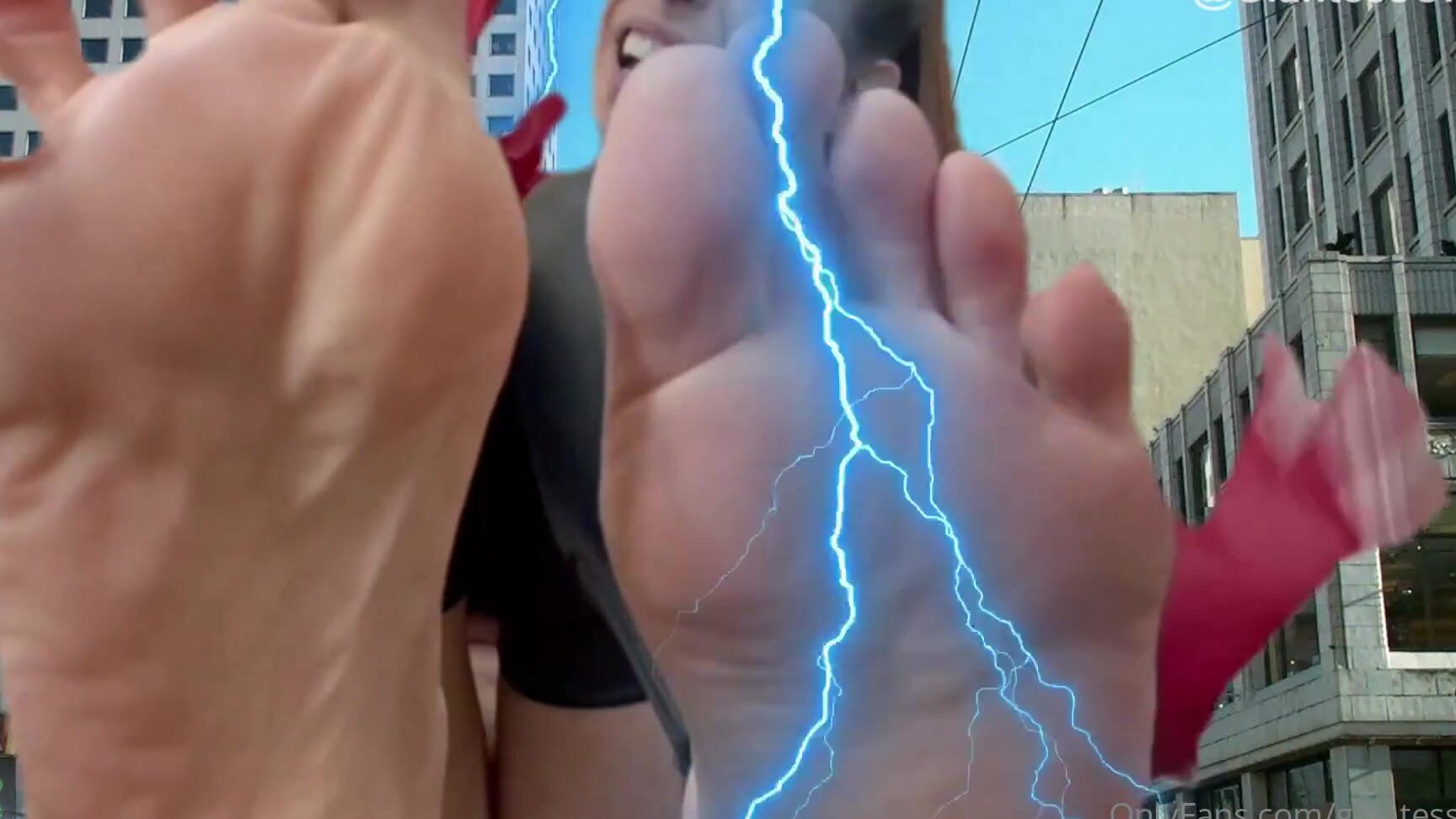 Giantessclips G Force Giantess In Voltania Starring Queen Mother Soles Qsladygiant For More Visit H