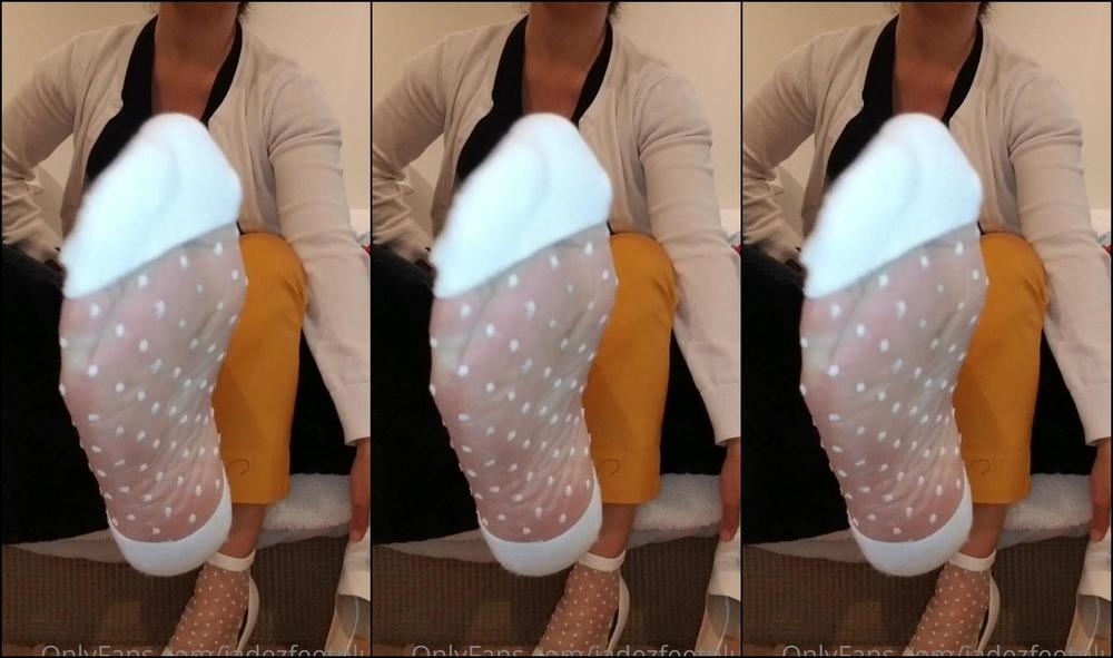 Jadezfeetplus 2239472857 10 06 2021 Watch Me Smell My Spotted Feet