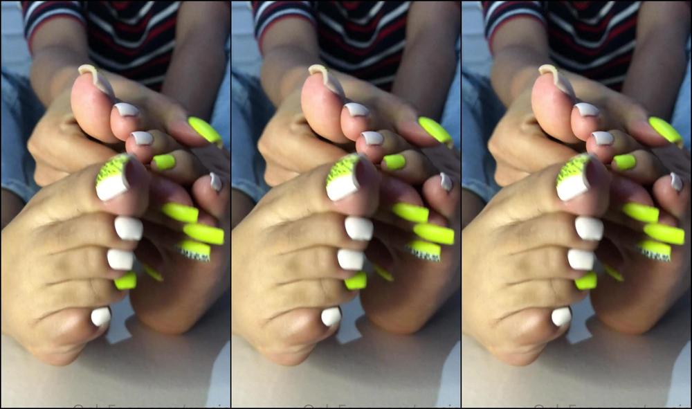 Rossieft Wrinkling My Soles For You