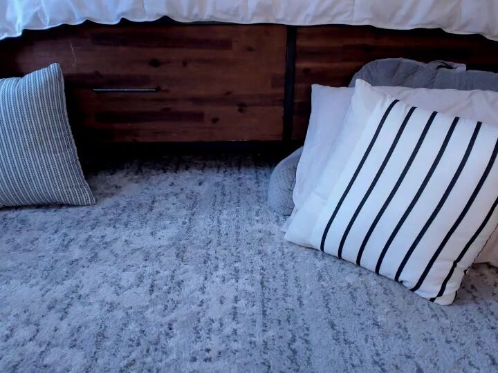 Mira Xo Live Show Cumshow Gray Socks Floor 3 X Cum