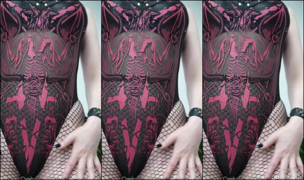 Alissa Noir Well Well Here Is A Sneak Peak Of The Promised Metal Squirt Video I Ll Drop The Full Vi