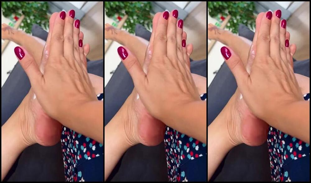 Cute Lily F33T Nicknamed Cute Lily F33T 09 12 2023 Onlyfans Video Morning Coffee And Lotion Massage