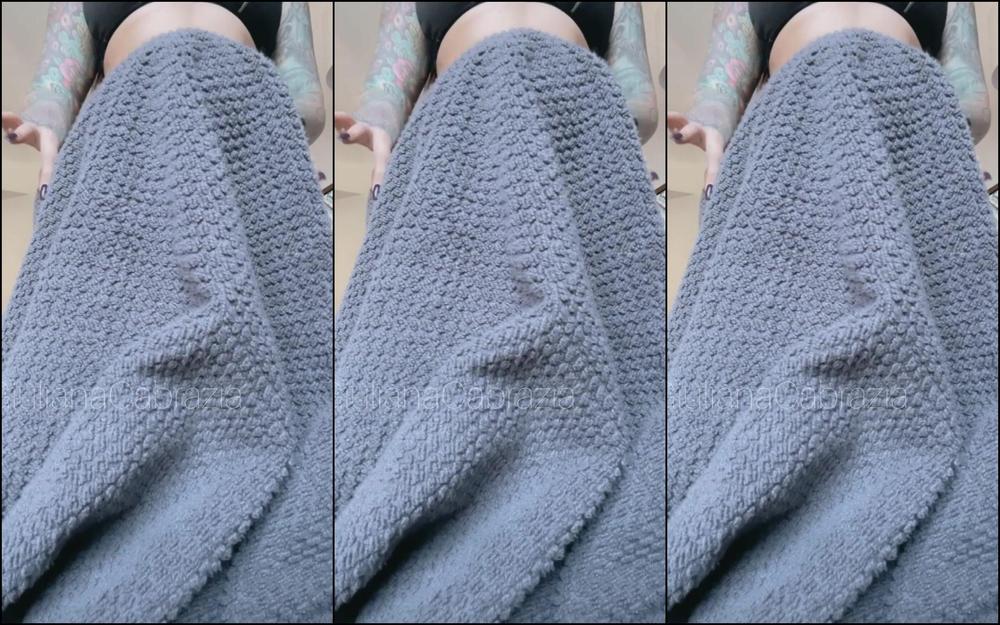 Giulianacabrazia 2292592503 12 05 2021 Can You Tell How Excited I Am Lmao Honestly I M So Proud Of Myself For Sitting