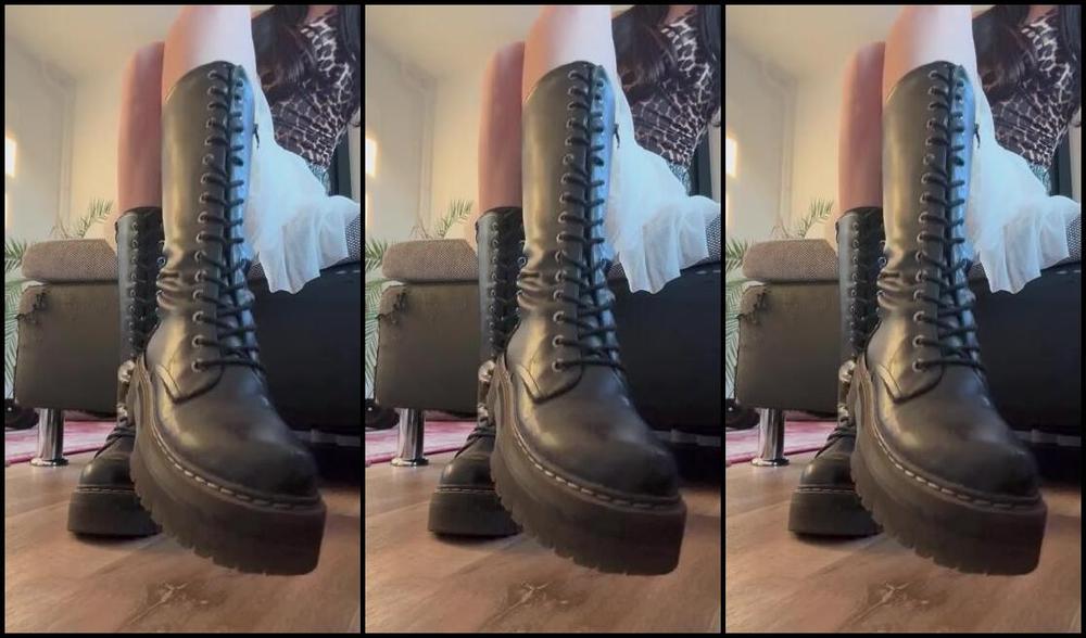 Goddessluna26 05 12 2025 Onlyfans Video Kniend Leckst Du Dein Bildschirm Ab Y1K