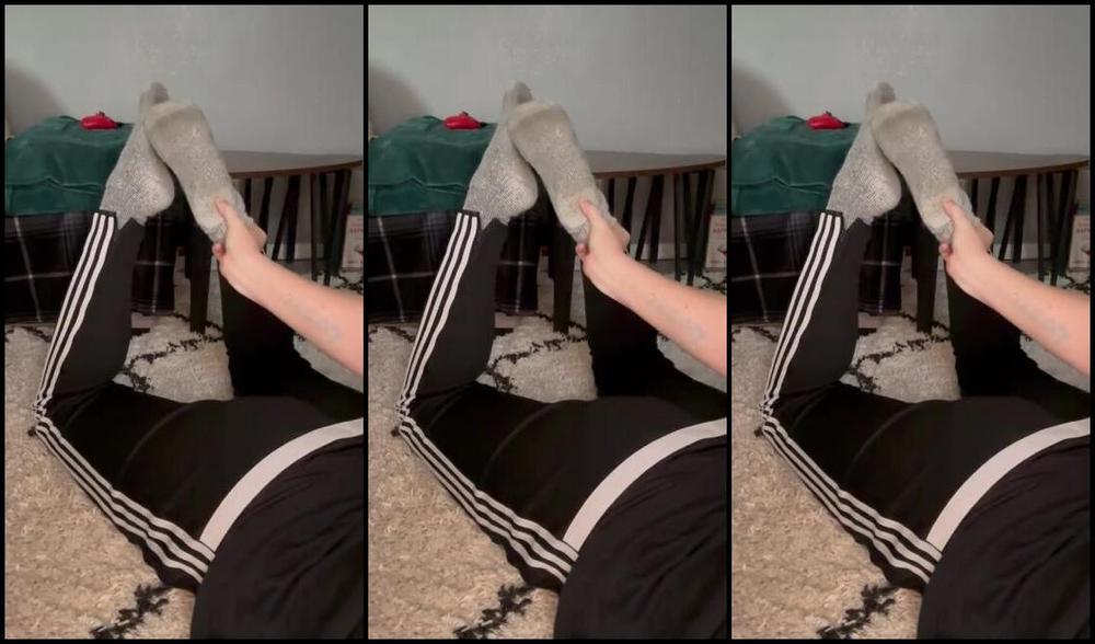 Athletoes Nicknamed Athletoes Onlyfans Happy To Get Out Of These Extra Warm Socks
