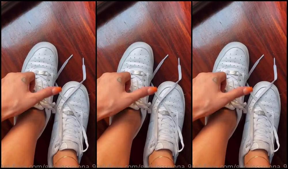 Goddessmona 91 Onlyfans Holiday Socks Das Sieht Doch Vielversprechend Aus Oder Holiday Socks That Looks Promisinp