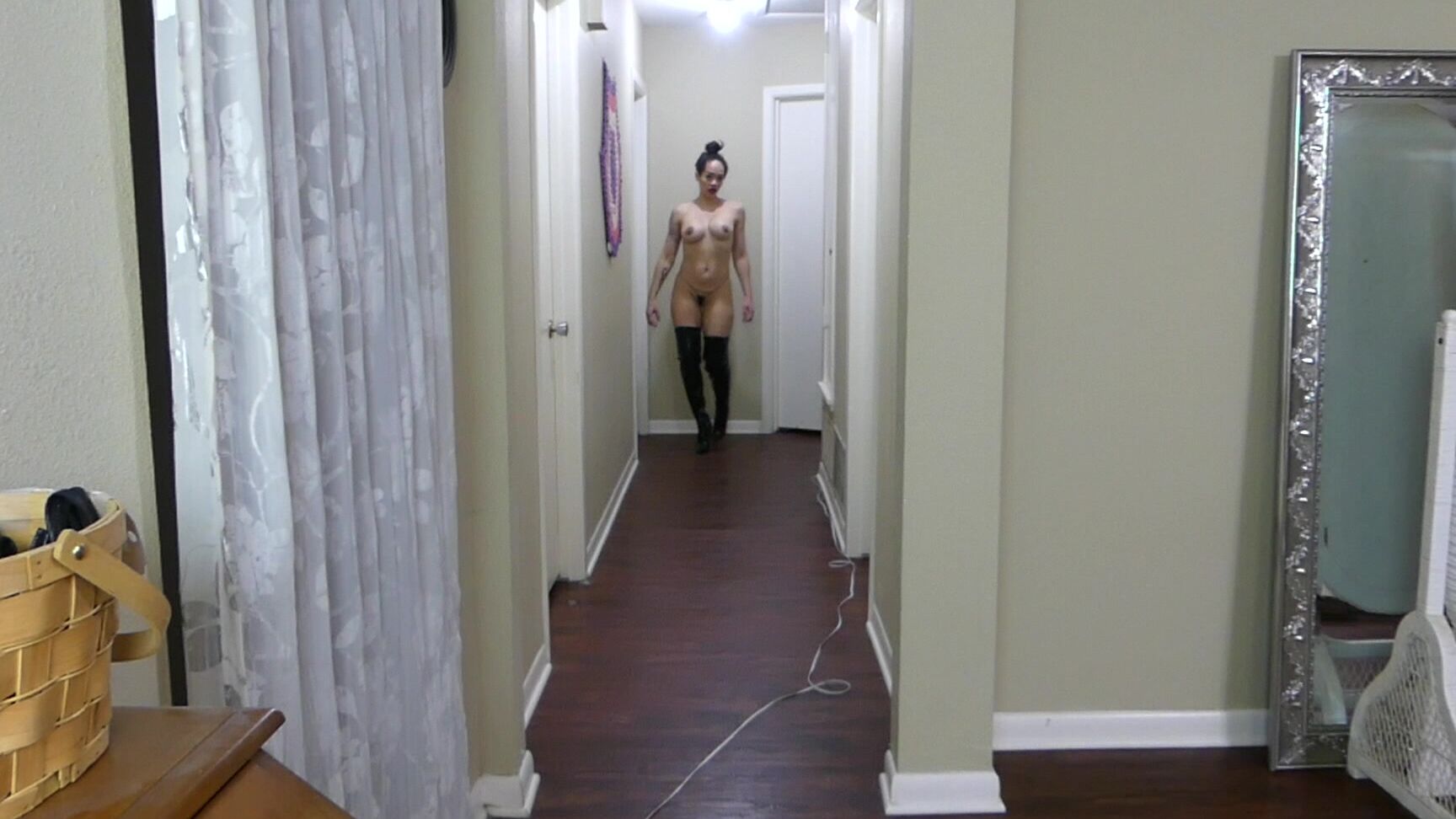 Brookefoxx Boots And Ballbusting Dirty Talk