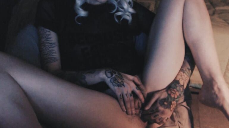 Hitachi, Panty Stuffing, Panty Fetish, Piercings skulliee profond ManyVids