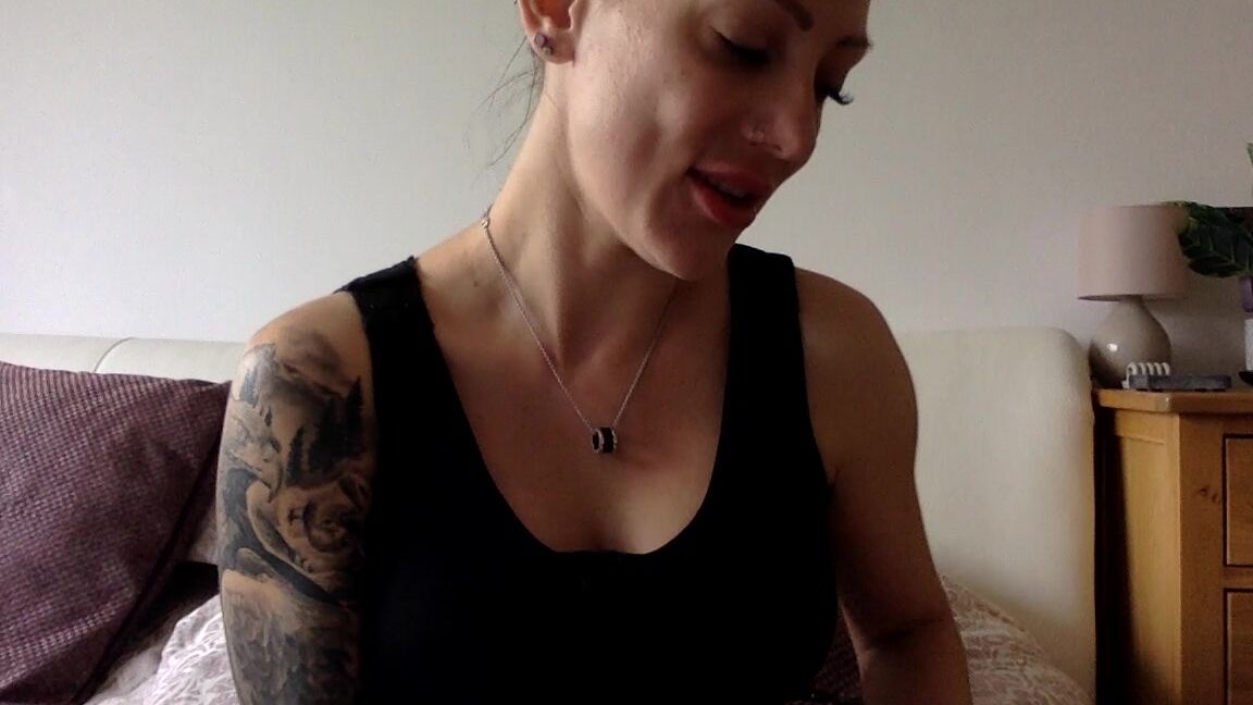 "SuzieLove212" amateur, big boobs, free, housewives, milf FREE New Boobs Unveil manyvids