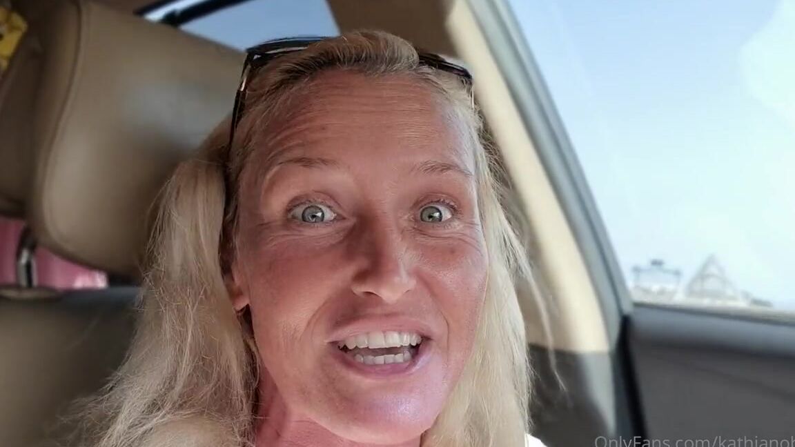 Kathianobilixx Findom 06 22 2022 Onlyfans Video On The Trip