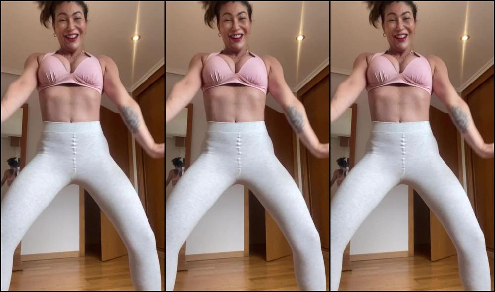 Valentinacooper 3256682835 03 29 2024 V Deo Completo Da Dancinha Do Brasil Video With Brazilian Dance Player Dan A Brasil Dubai Reinounido