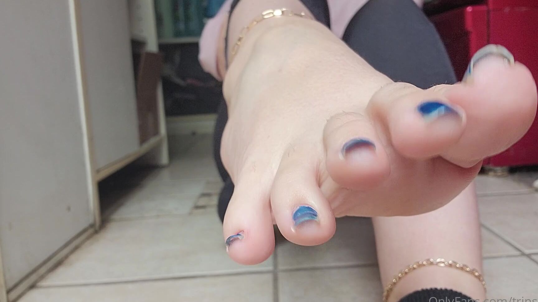 Trins Feet Been Sitting On This Video For A Good While Hope You Enjoy Humiliation And Dirty Socks