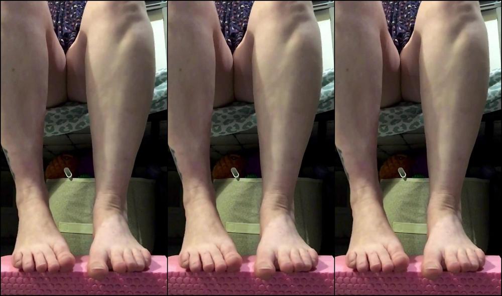 "goddessamandaxxx" Feet, Long Toes, Foot Fetish, Barefoot, Bare Feet, Goddess, Exercise, Physical Therapy, Amateur, Homemade, Curvy, Cleavage, Soles, Feet Fetish, Homemade Girlfriend, No Nudity, Suggest goddessamandaxxx Barefoot Physical Therapy Exer