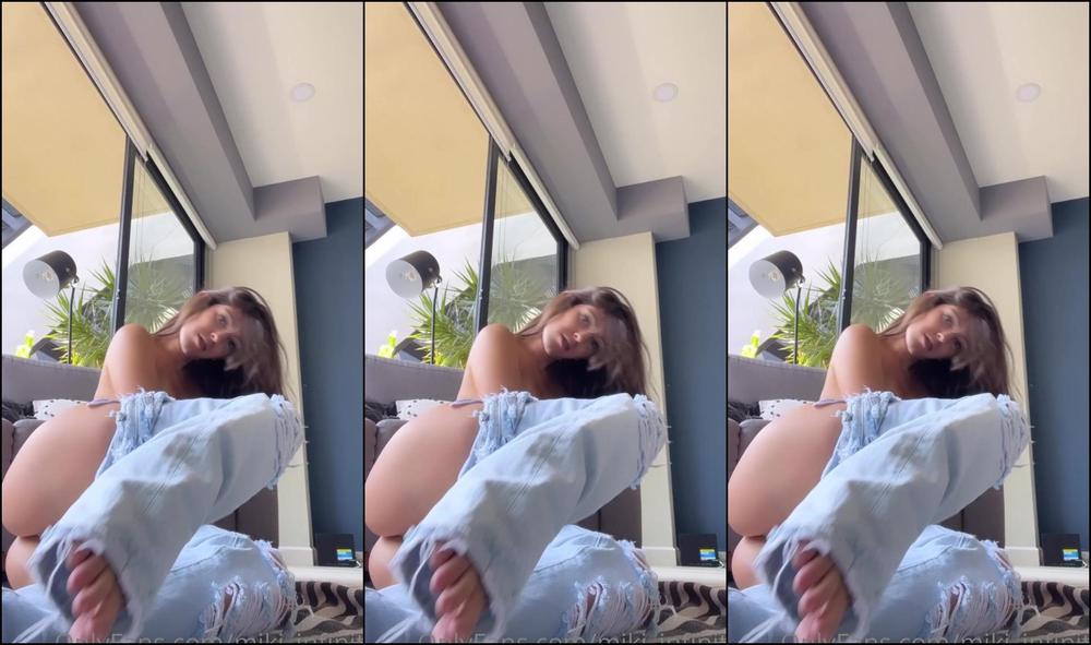 Miki Infinita 2604917263 09 17 2022 Those Feet Will Make Your Day Happy Ps There Is A Longer Video Like This