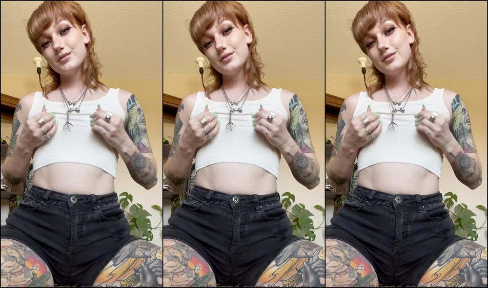 Meltymochi 2524824618 07 16 2022 Hey Do You Like My Outfit Better On Or Off