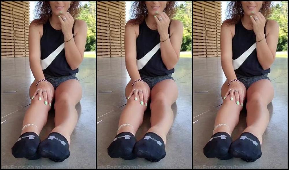 Babylumpstoes420 Onlyfans I Am So Excited To Be Outside For Me Run A Sweaty Selfworship Since Its Been Raining For