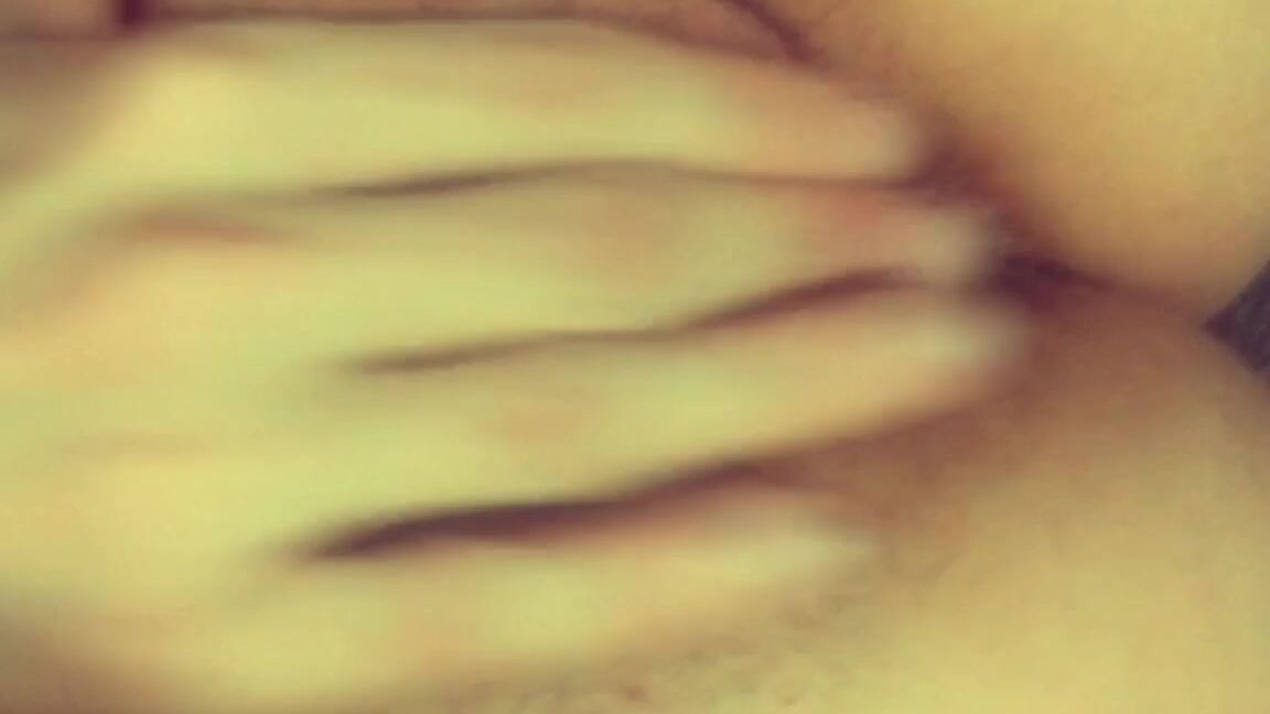 Melissa Wolfe Melissa Wolfe Masturbates