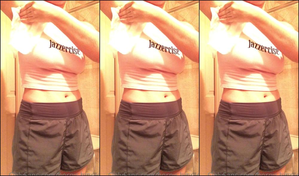 Horny Hippie Mopping Up My Sweaty Pits Body After An Intense Wo