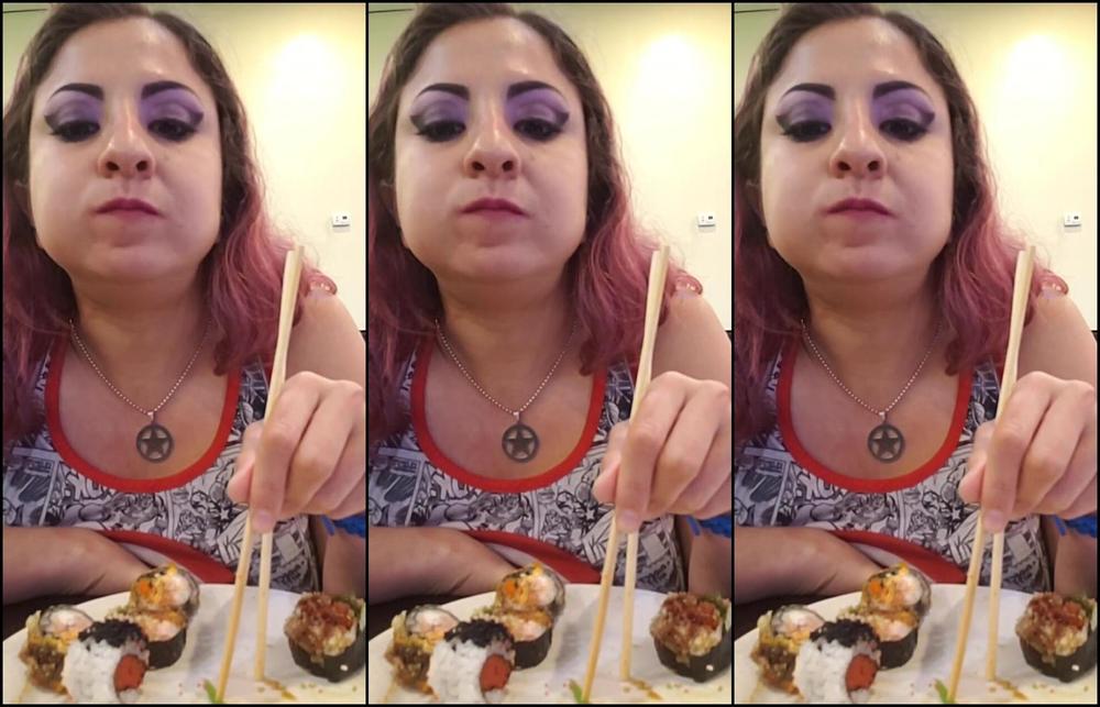 Queengialove Watch Me Devour This Mountain Of Sushi