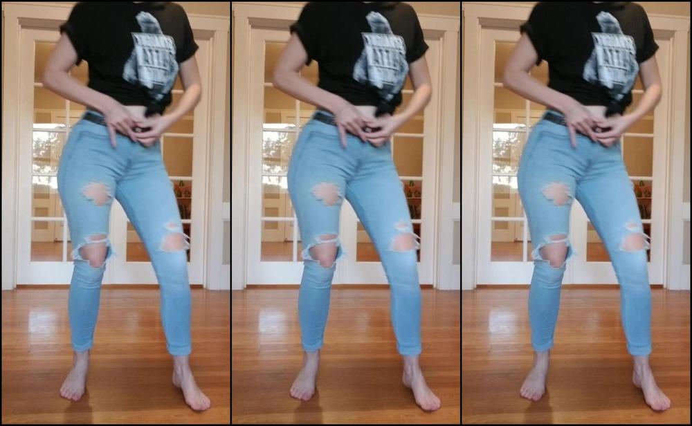 Blondieblooms Strip Tease In Jeans And