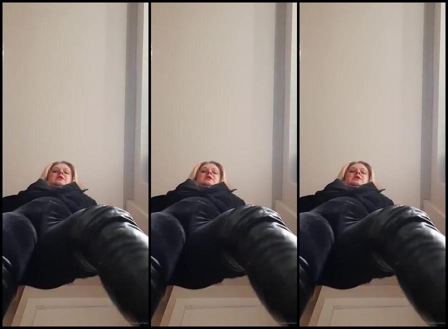 Mistress Athena Nicknamed Mistressathena Onlyfans A Velvet Custom My Velvet Sub Is Proud To Share His Velvet Clip With You All