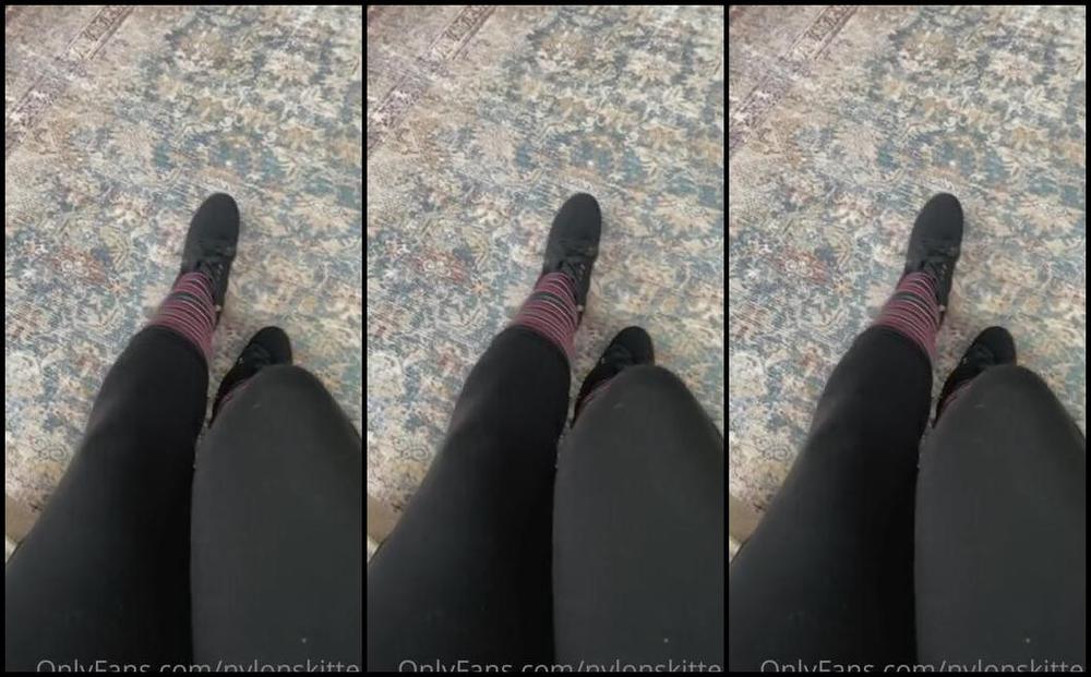 Nylonskitten Nicknamed Nylonskitten 02 03 2022 Onlyfans Video Just A Little Vid Clip On This Rainy Cold Day Wanted To Show You My