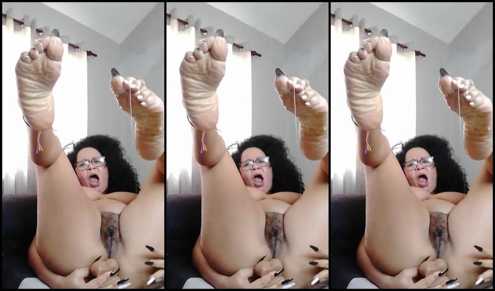 Meryann Aka Solesqueenrd Onlyfans Few Differents Fetishes Spit Feet Anal Mmmm Im A Full Package