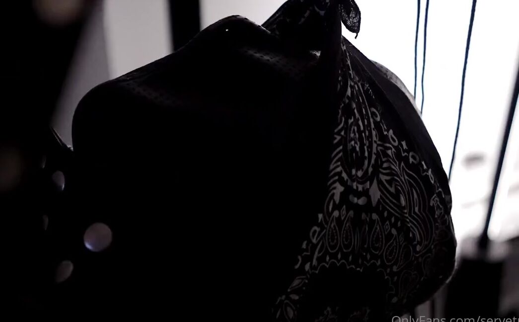 Mistress Trinity Nicknamed Servetrinity Onlyfans Imagine Being Woken Up At 7Am By The Sound Have My Heels On The Dungeons Hardwood Floor As You Reg