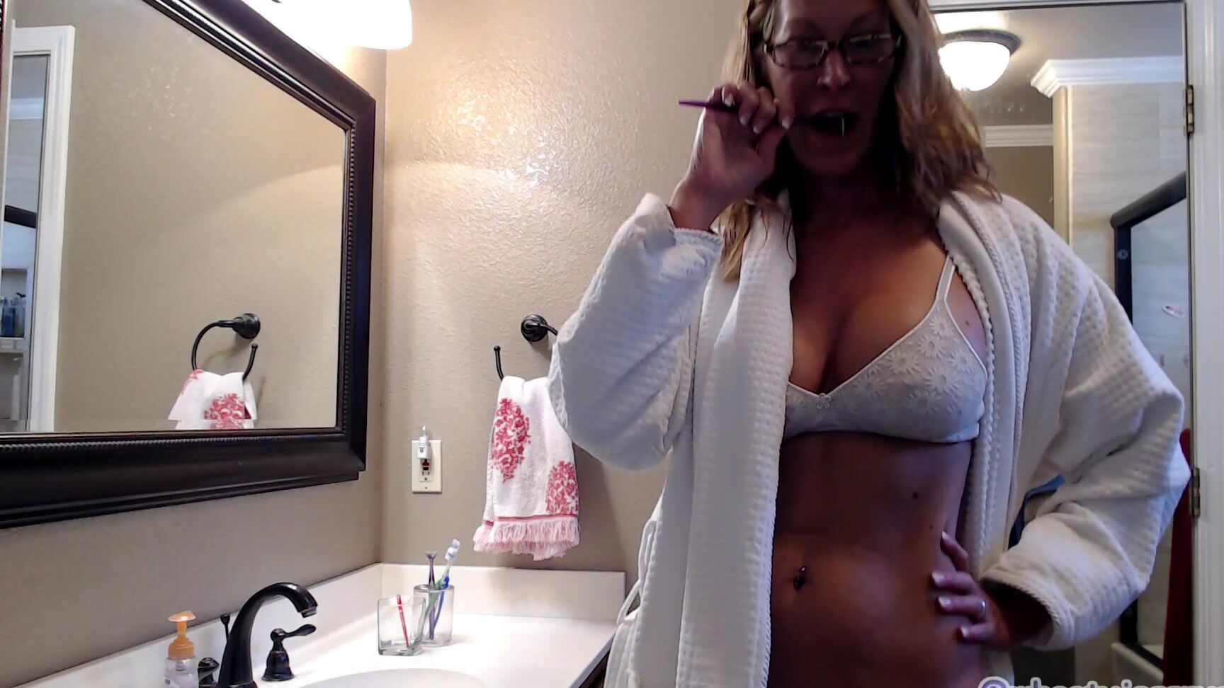 Jessryan Moms Morning Ritual Brush Floss Gargle