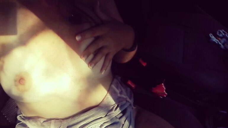 Amateur, Car Sex, Fingering, Nudity/Naked, Outdoors xemmarose fingering in my car and outdoor 2 video ManyVids