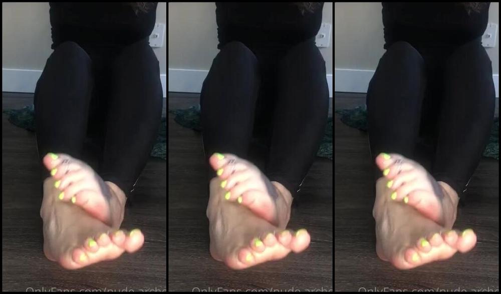 Nude Arches Nicknamed Nude Arches 02 09 2022 Onlyfans Video Rubbing My Feet With Lotion