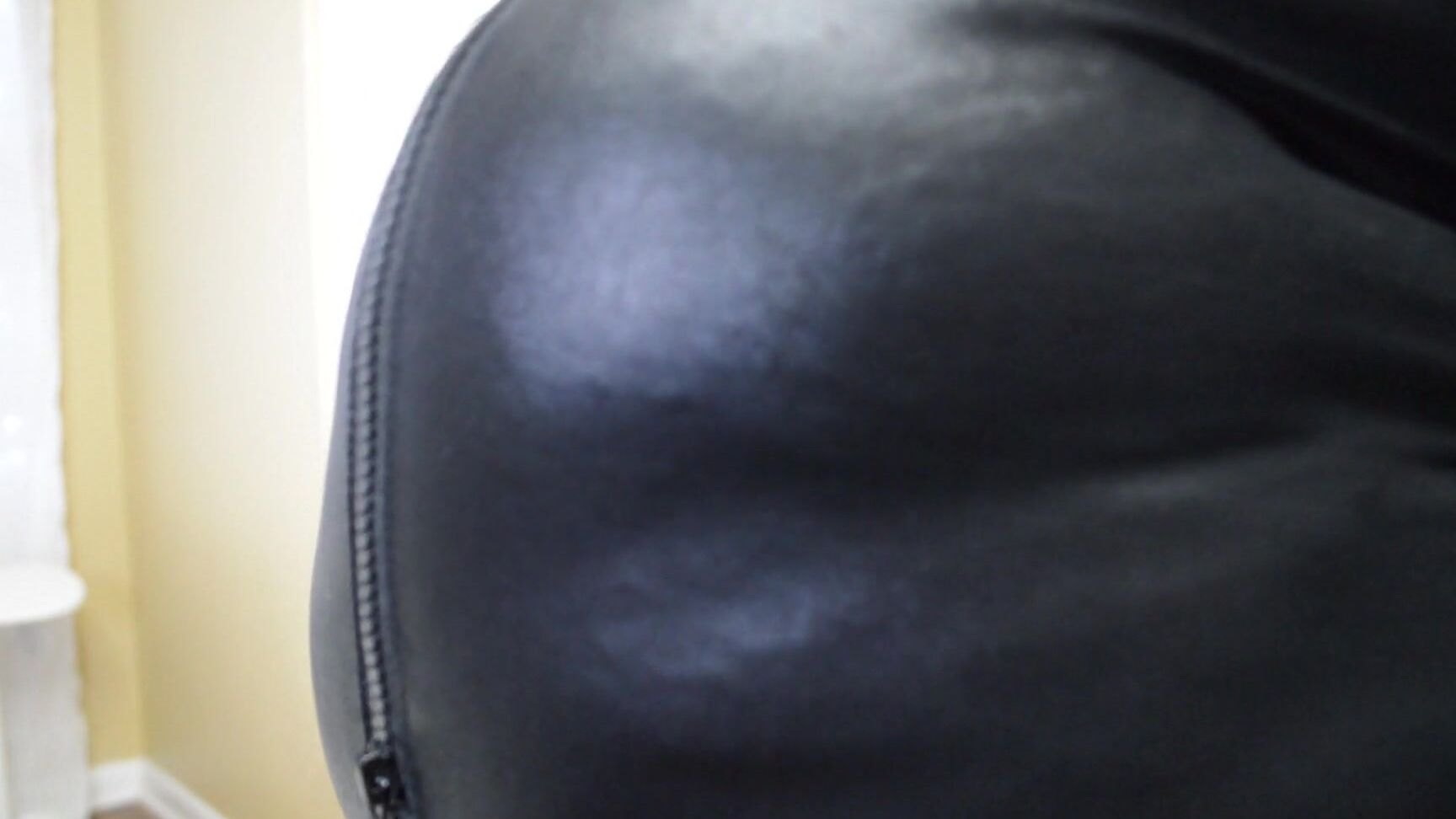 Ivystarshyne Baby Kicks