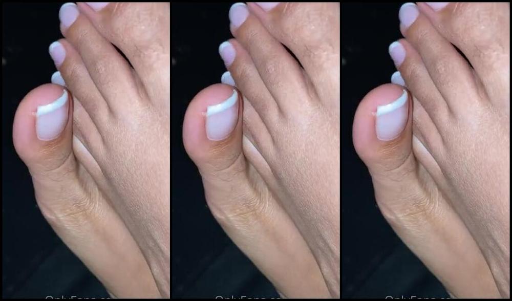 Cravintae Nicknamed Cravintae Onlyfans French Tip Toes
